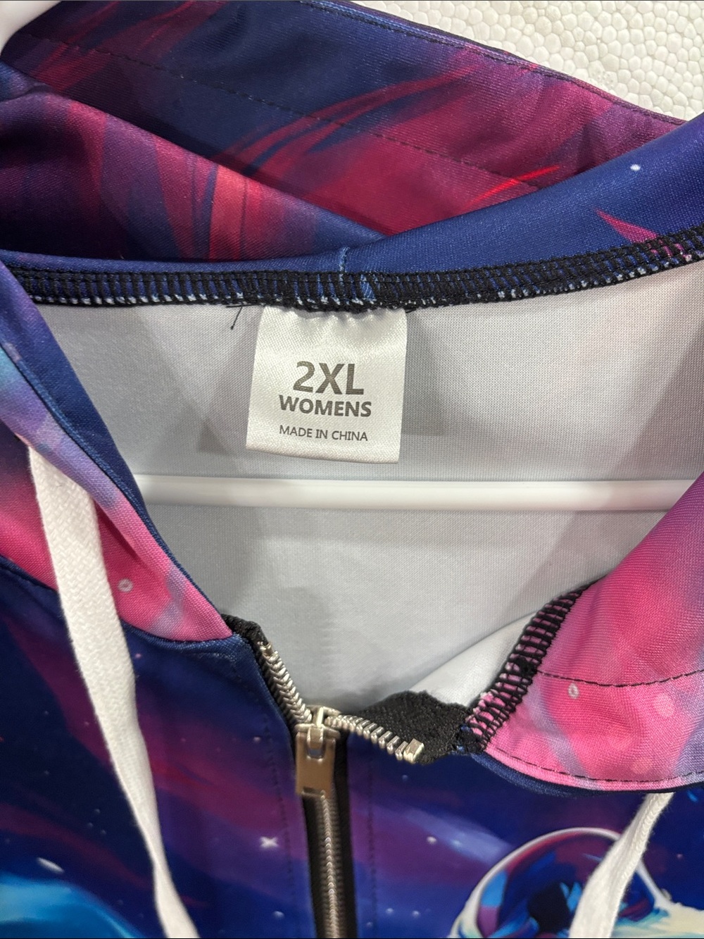 🦒Woman’s Galaxy Wolf Zip Hoodie Vibrant Blue & Purple size 2X - Picture 6 of 6